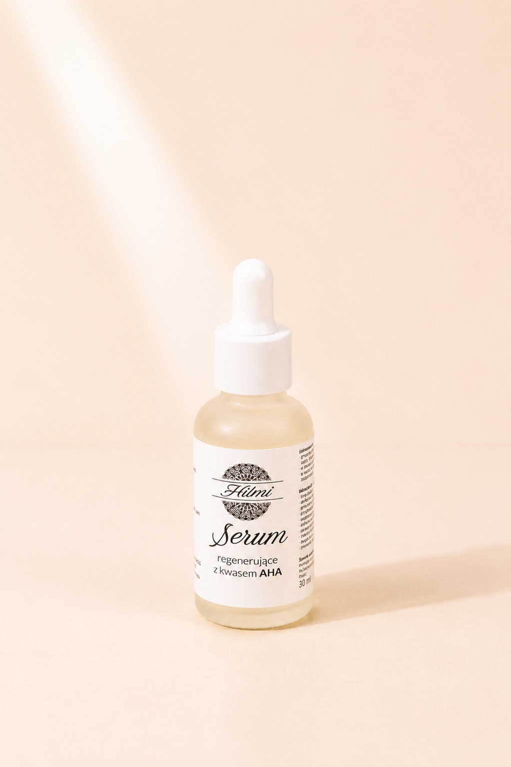 Serum regenerujące z kwasem AHA — zdjęcie 1